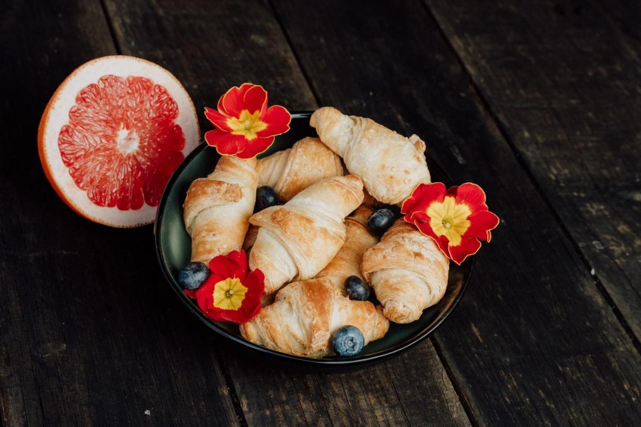Bed And Breakfast Kolo Adults Only Bužinija 外观 照片