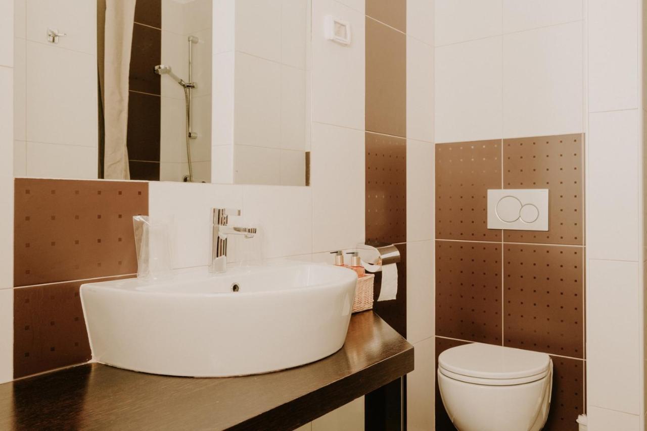 Bed And Breakfast Kolo Adults Only Bužinija 外观 照片